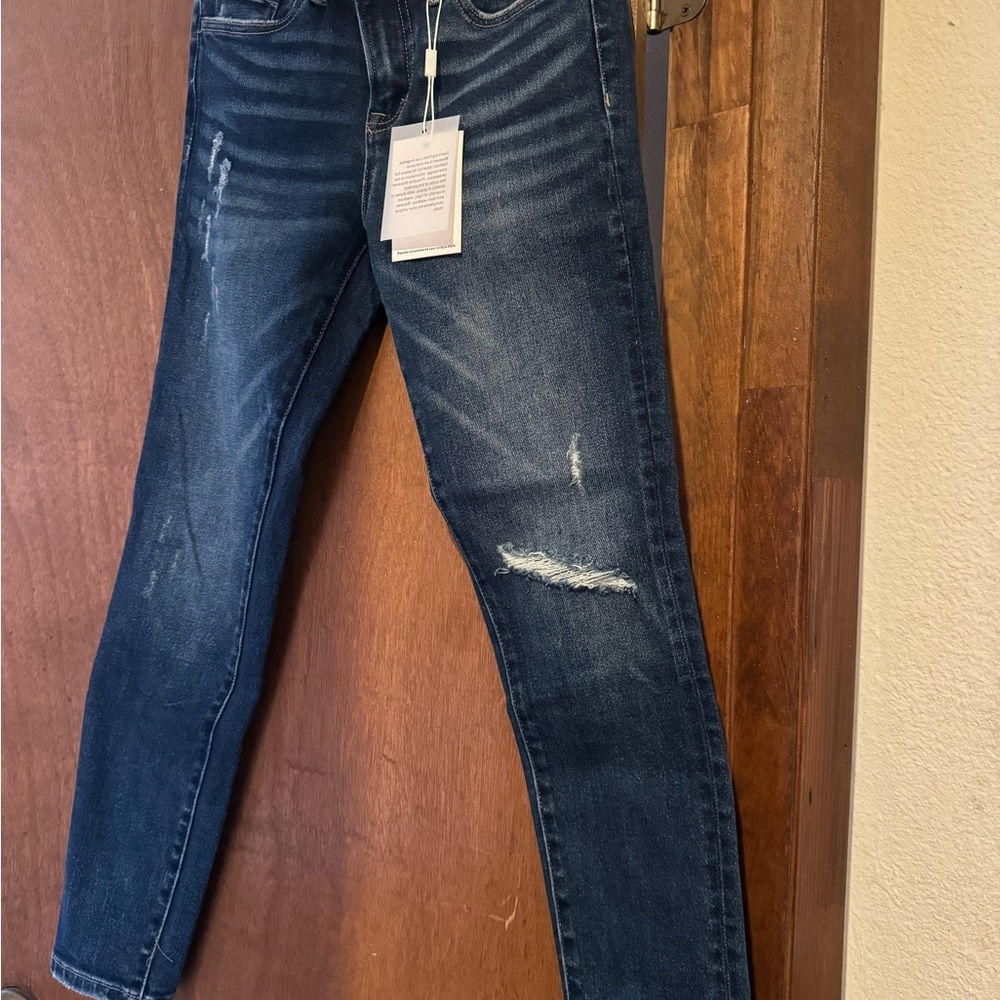 Bayeas jeans NWT
